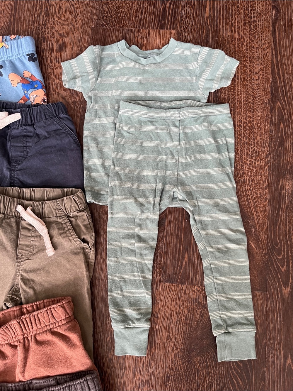 Toddler Boy Clothing Bundle Size 2T Boy Clothing Lot - Picture 3 of 11